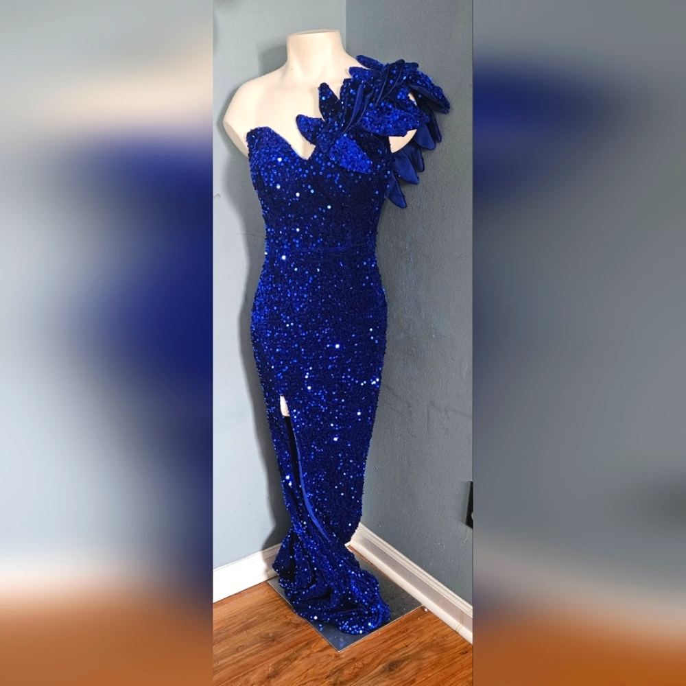 Elegant Blue Sequin Prom Dress